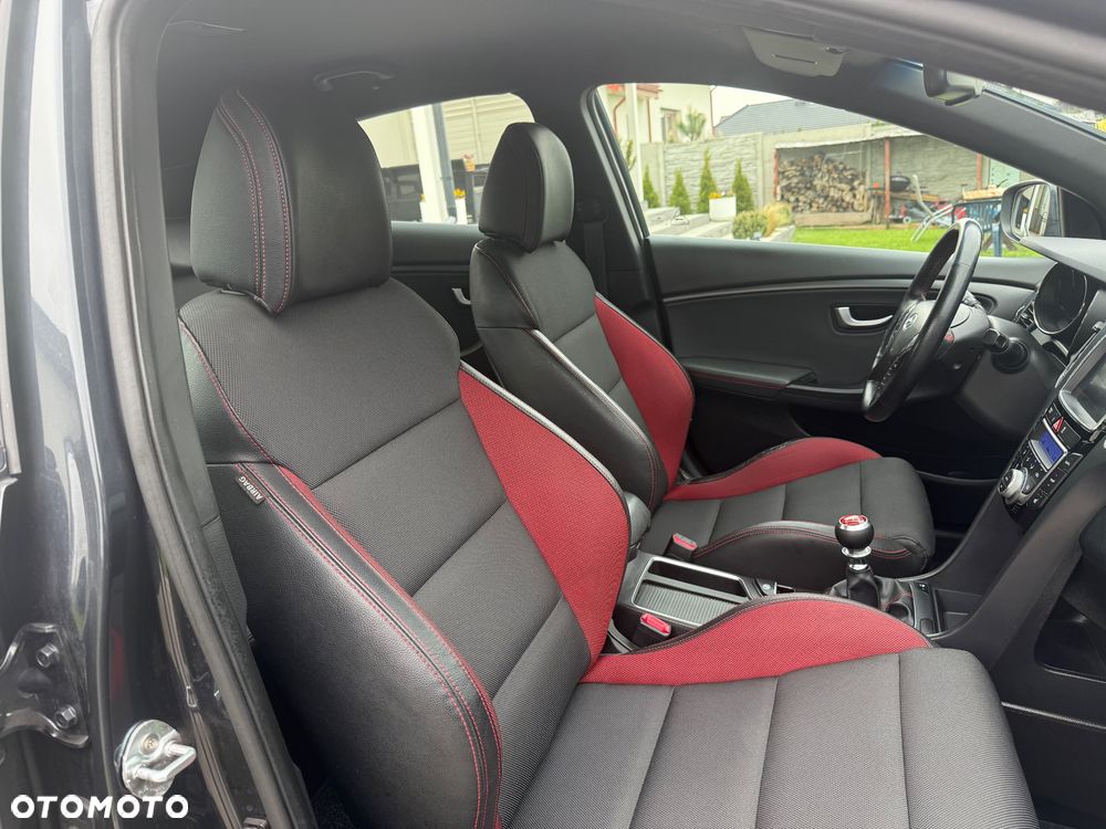Hyundai i30 1.6 T GDI Turbo - 26