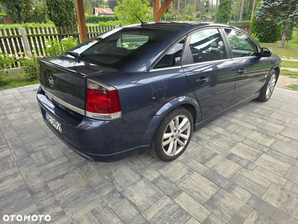 Opel Vectra 1.9 CDTI Cosmo - 4