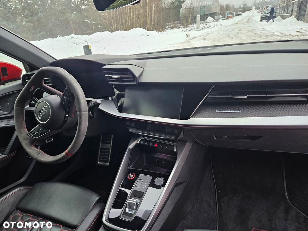 Audi RS3 Limousine - 21