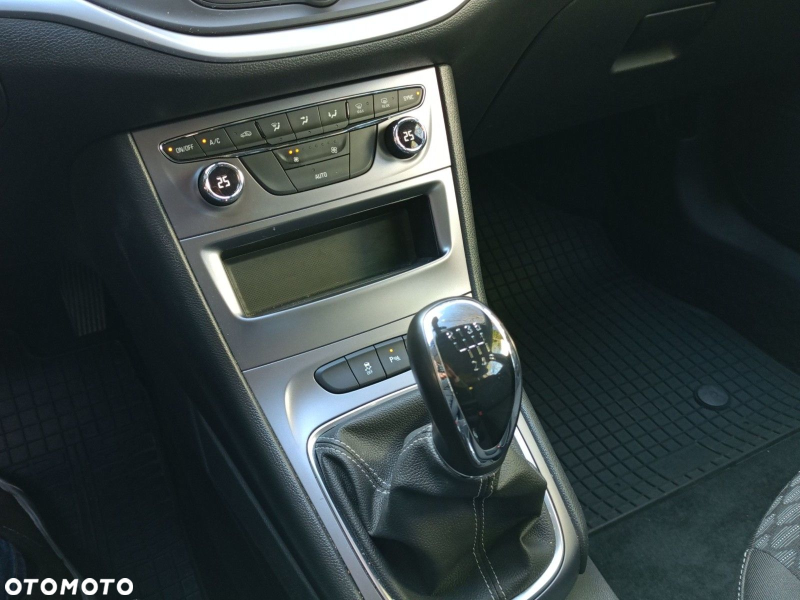 Opel Astra - 11