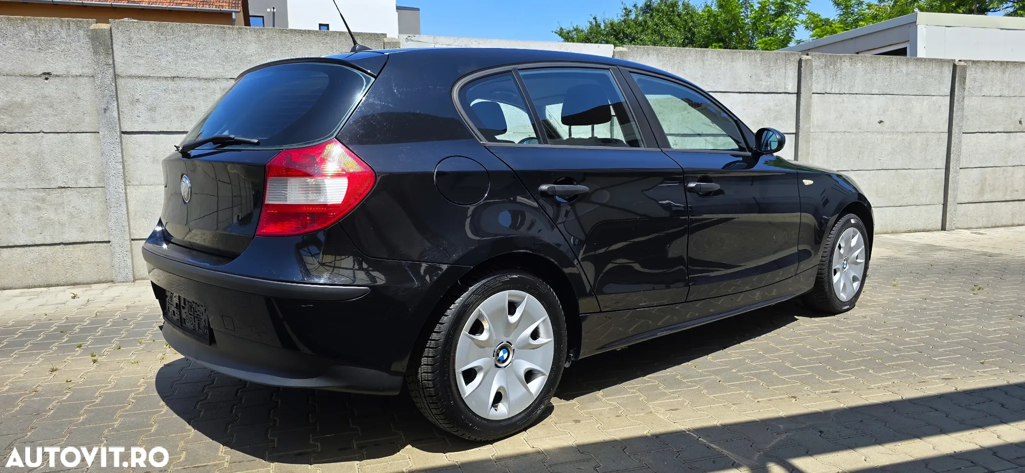 BMW Seria 1 116i - 4