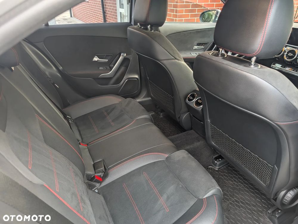 Mercedes-Benz Klasa A 180 d 7G-DCT - 17