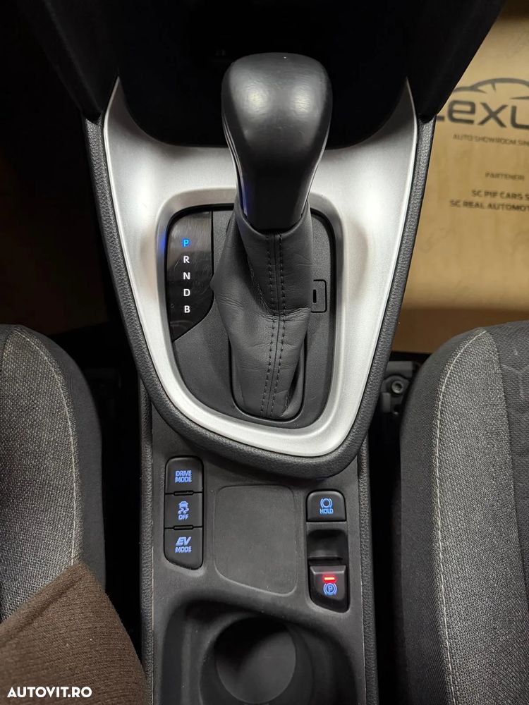 Toyota Yaris Cross 1.5 VVT-i AWD-i Elegant - 26