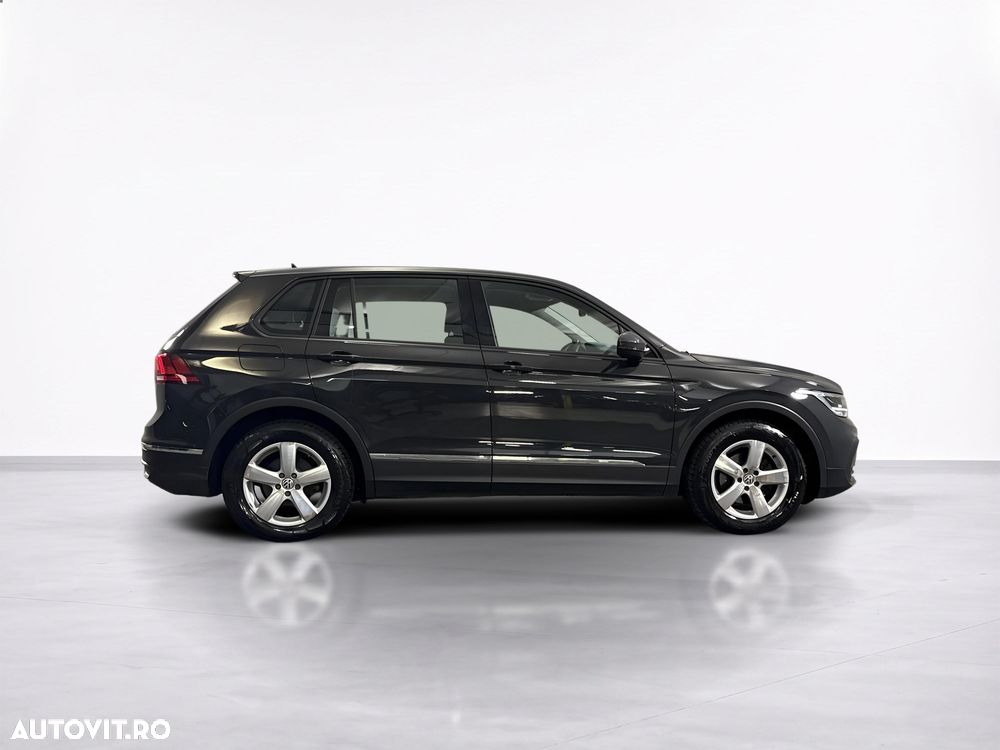 Volkswagen Tiguan - 7