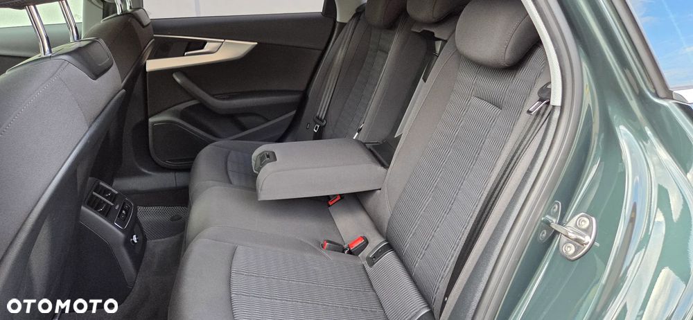 Audi A4 Avant 35 TDI S tronic design - 39