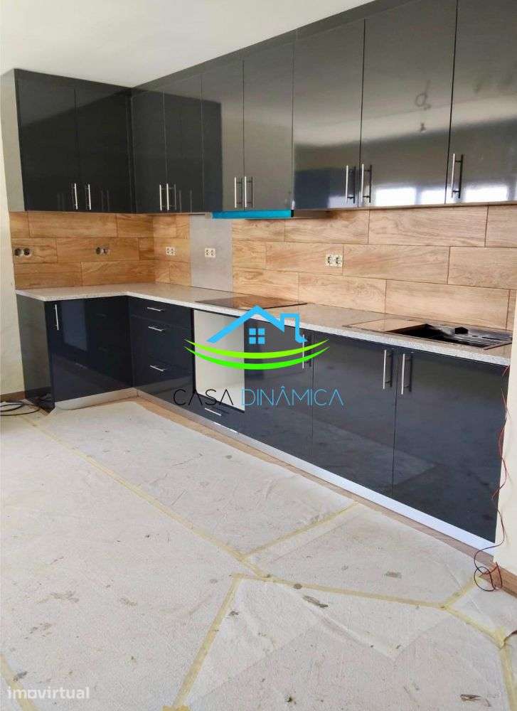 A moradia térrea com pormenores de luxo com quintal e terreno - Grande imagem: 4/60