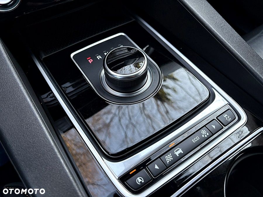 Jaguar F-Pace 20d AWD Prestige - 23