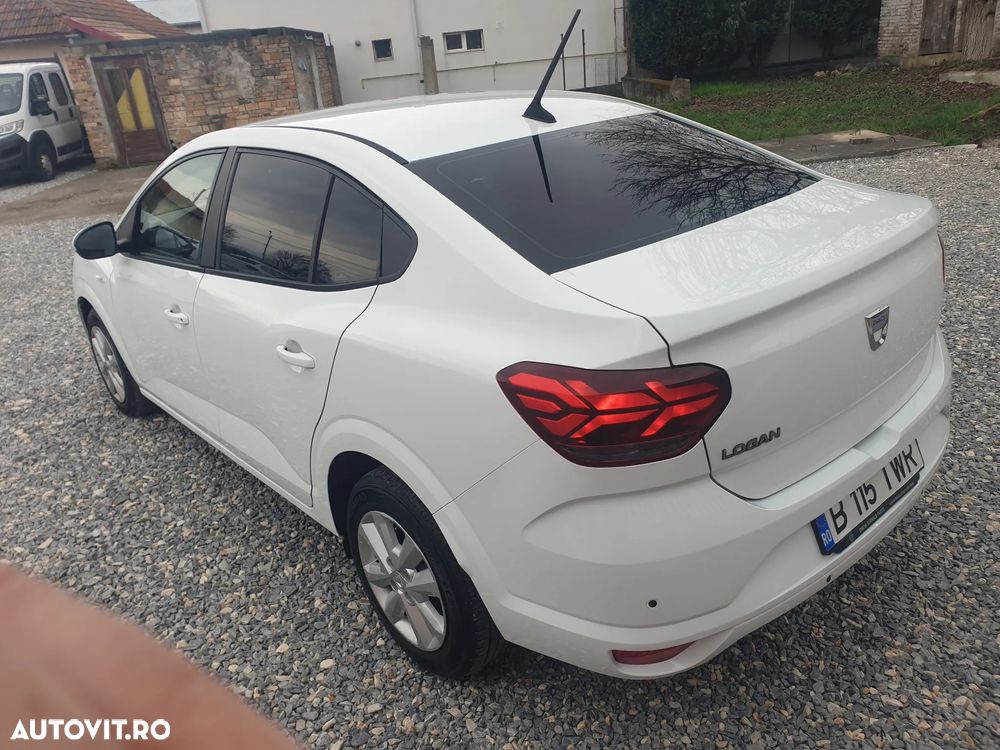 Dacia Logan TCe 90 MT6 Prestige - 8