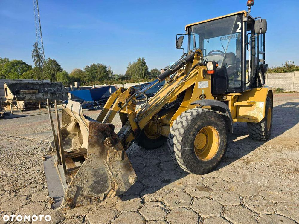 Caterpillar 908 - 3