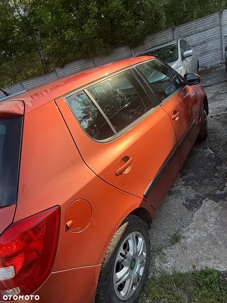 Skoda Fabia II 2 na części - 3