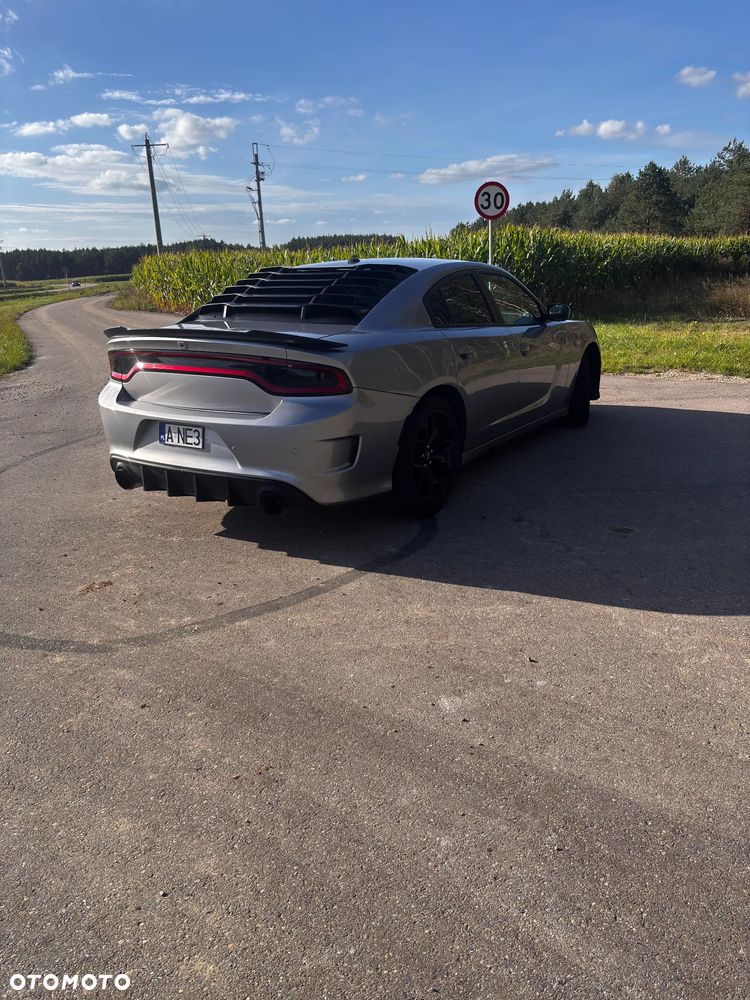 Dodge Charger - 7