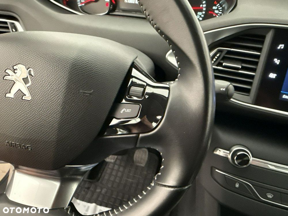 Peugeot 308 - 26