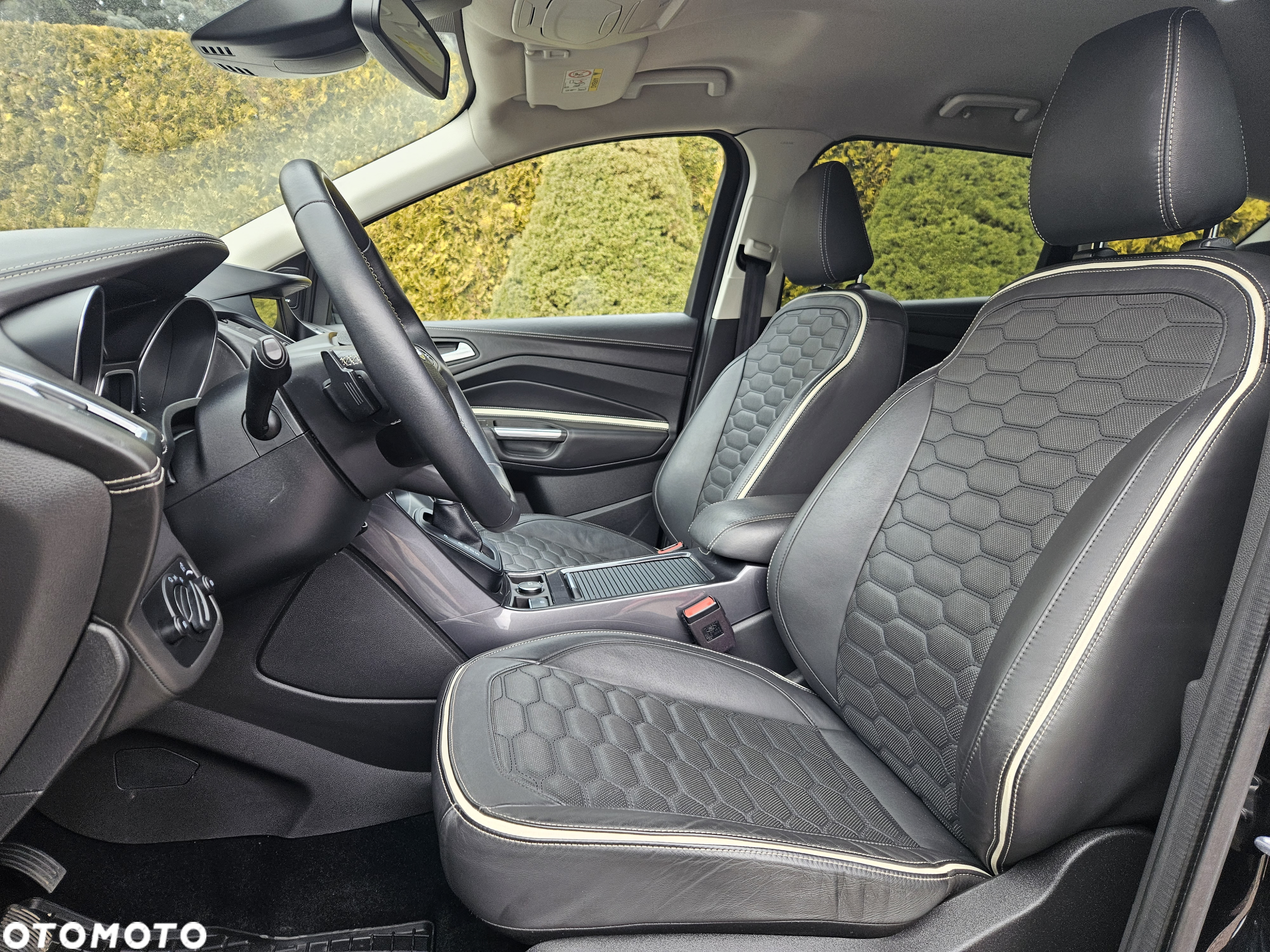 Ford Kuga 2.0 TDCi 4x4 Vignale - 39
