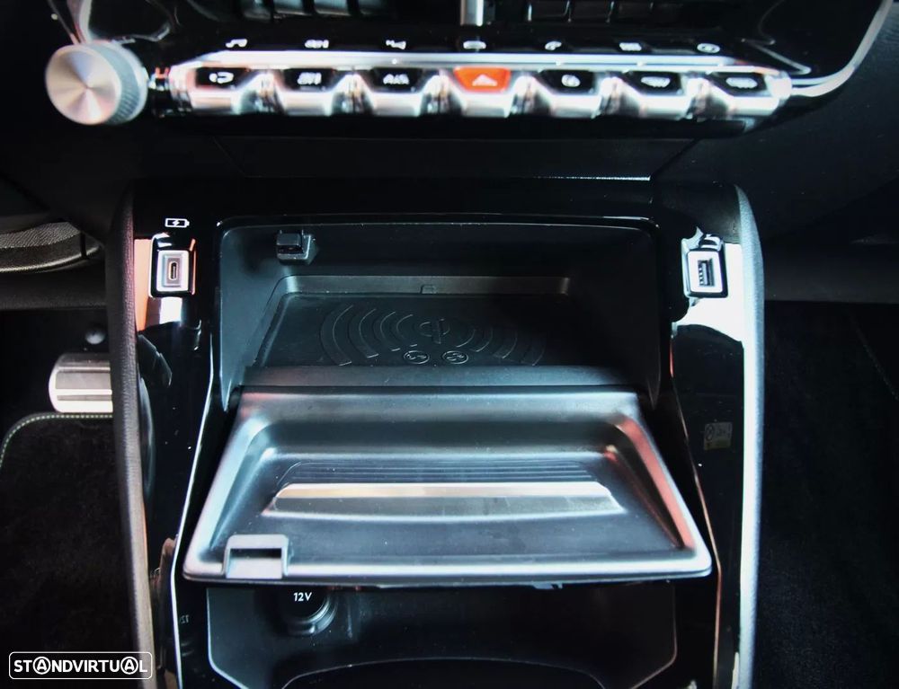 Peugeot e-208 50 kWh GT Line - 18