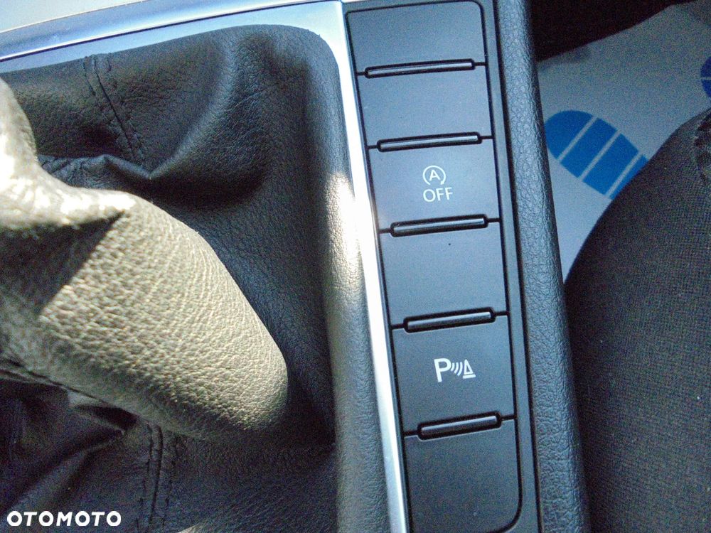 Volkswagen Passat 2.0 TDI Comfortline - 25