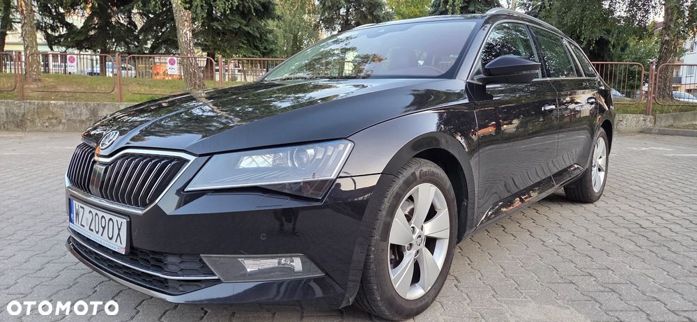 Skoda Superb 2.0 TDI Ambition DSG - 5