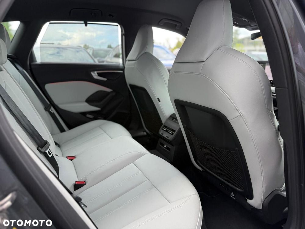 Audi A5 Avant TDI mHEV Quattro S tronic - 24