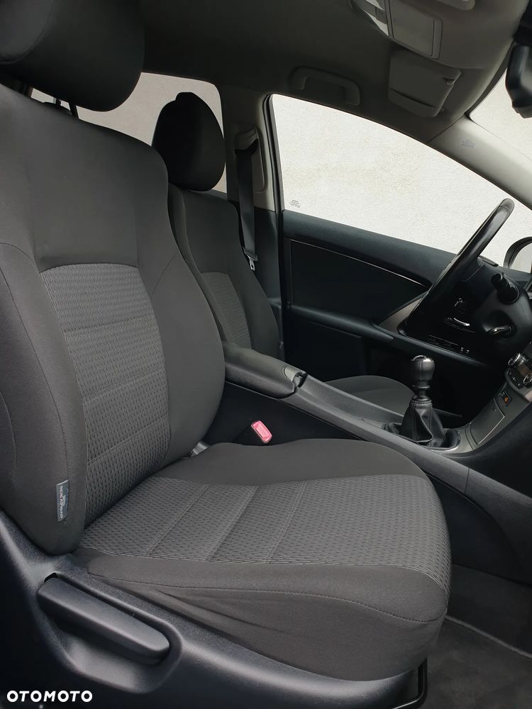 Toyota Avensis Touring Sports 1.8 Edition S+ - 31