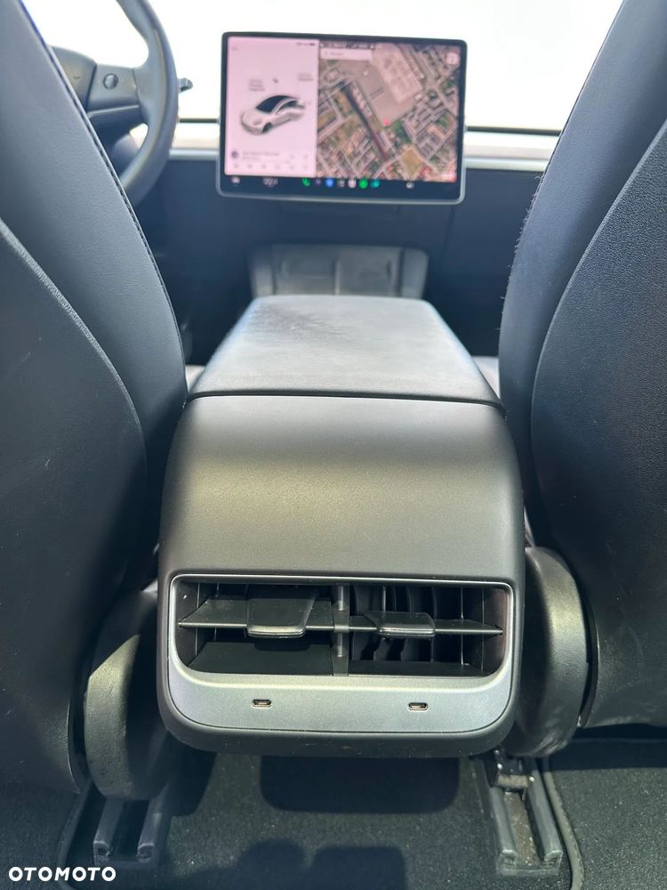 Tesla Model 3 - 19