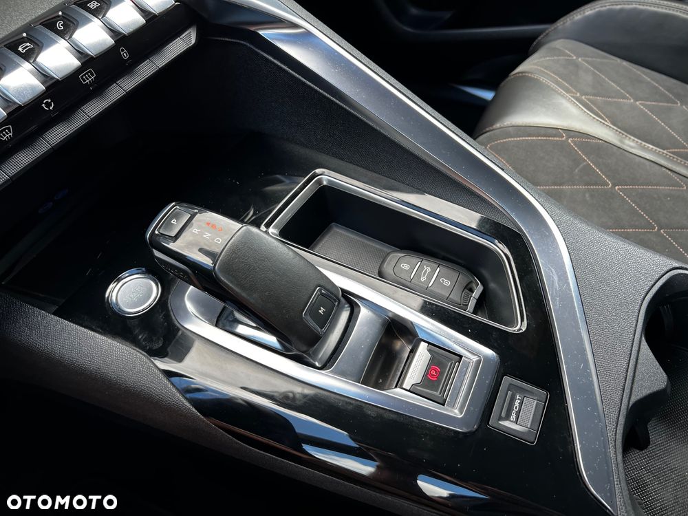 Peugeot 3008 BlueHDi 180 Stop & Start EAT6 GT - 23