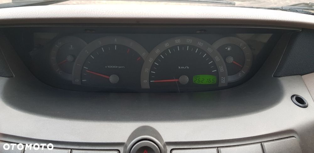 SsangYong/KGM Rodius 270 Xdi Elegance - 19