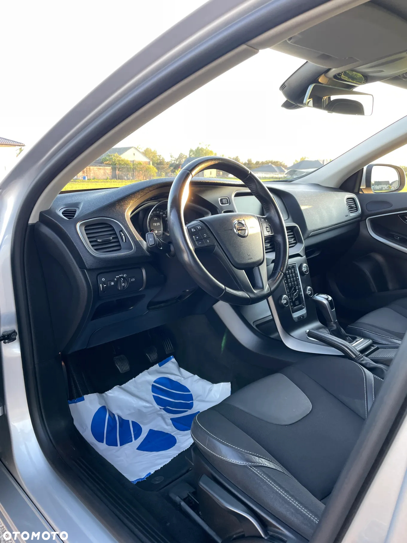 Volvo V40 D3 Kinetic - 19