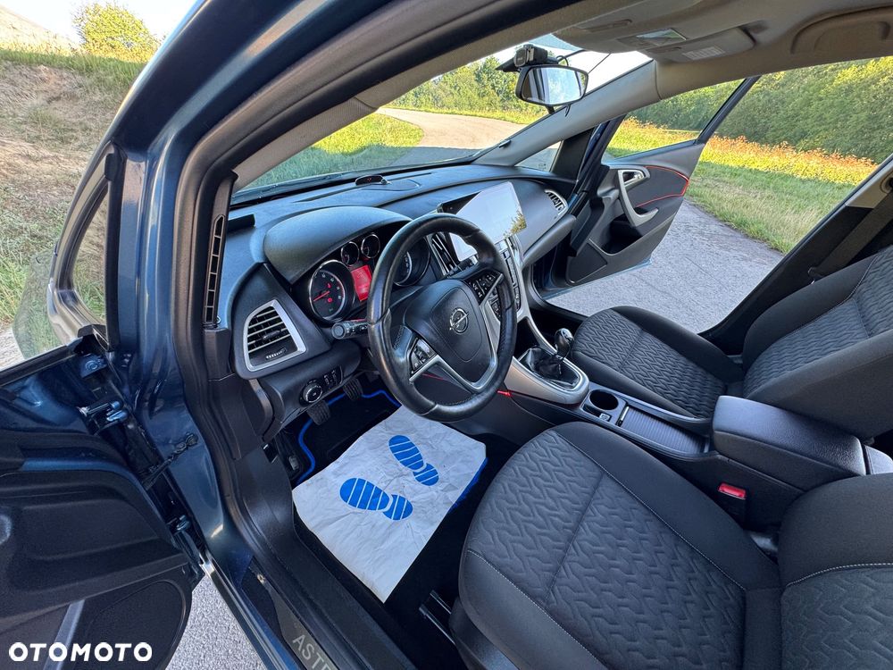 Opel Astra - 24