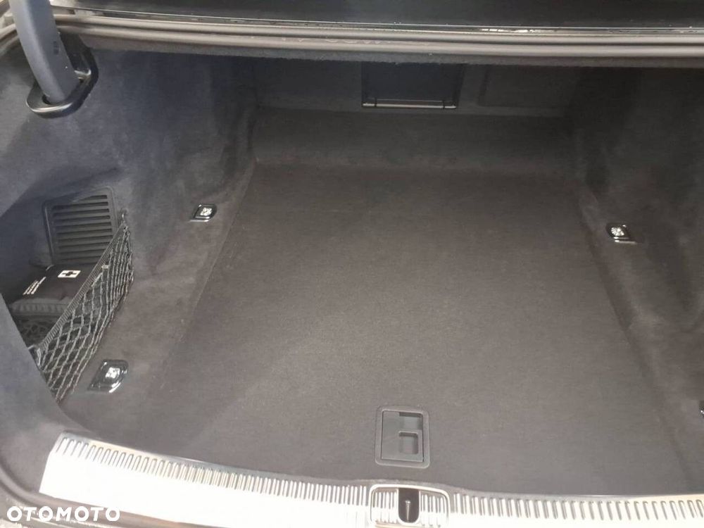 Audi A8 60 TFSI mHEV Quattro Tiptr - 29