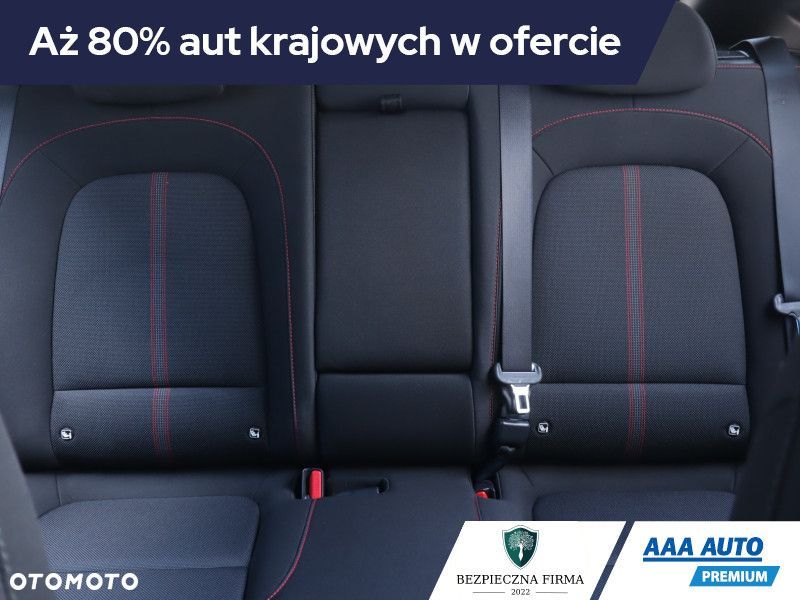 Hyundai Kona - 12
