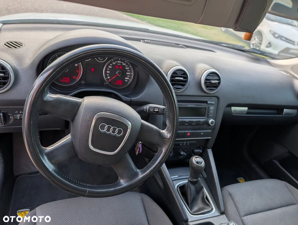 Audi A3 Sportback 1.6 Attraction - 15