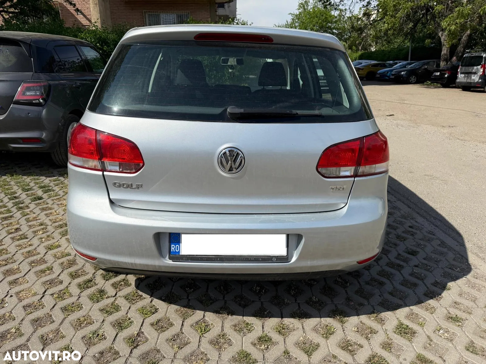 Volkswagen Golf 1.6 TDI DPF Trendline - 6