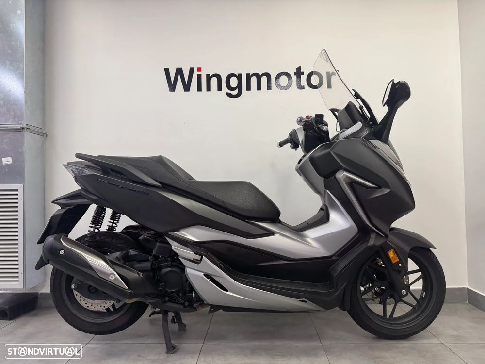 Honda Forza 300 - 1