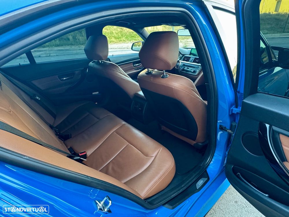 BMW 328 i Aut. - 8