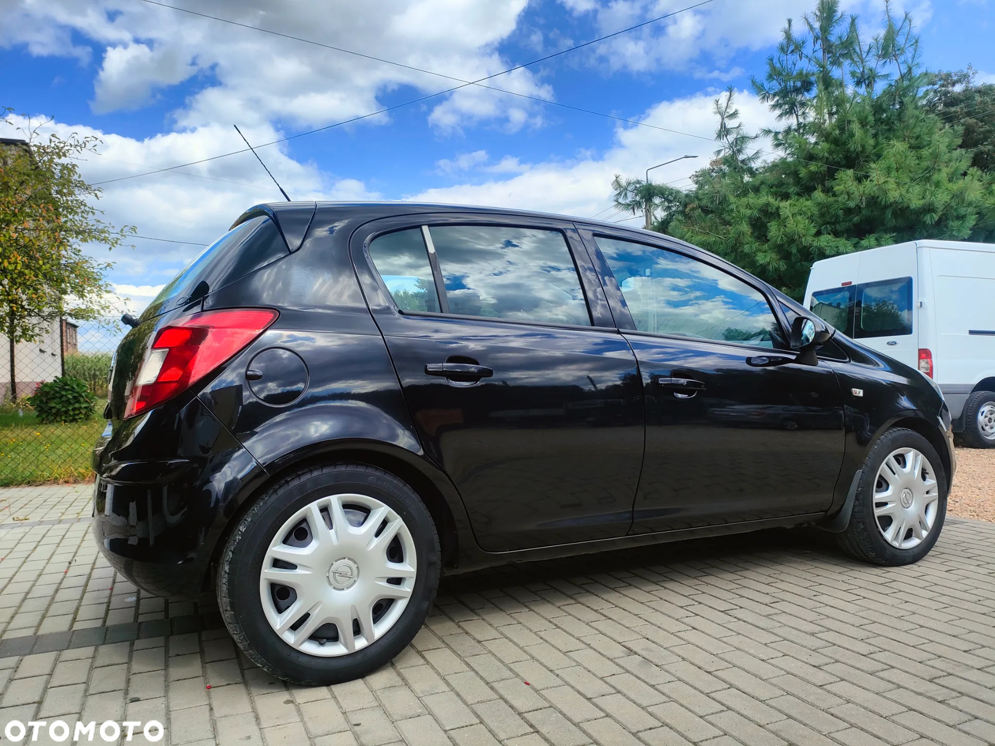 Opel Corsa 1.2 16V Cosmo - 4