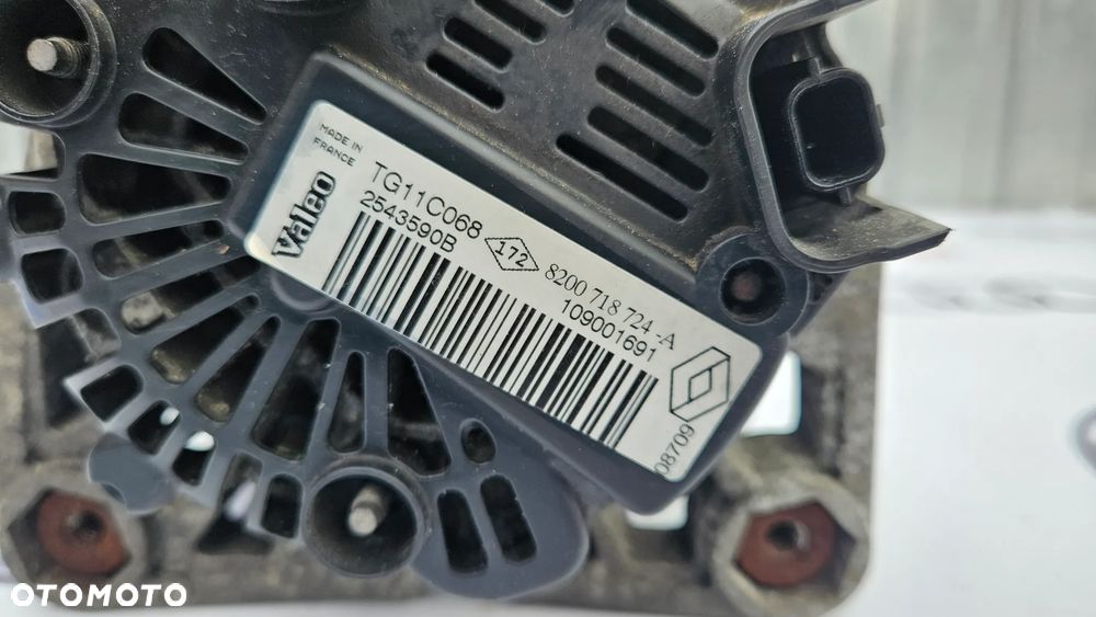 Renault Twingo 2 II 1.2 TCE Alternator 8200718724A VALEO - 8