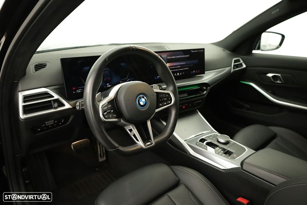 BMW 330 e Edição Desportiva M Auto - 8