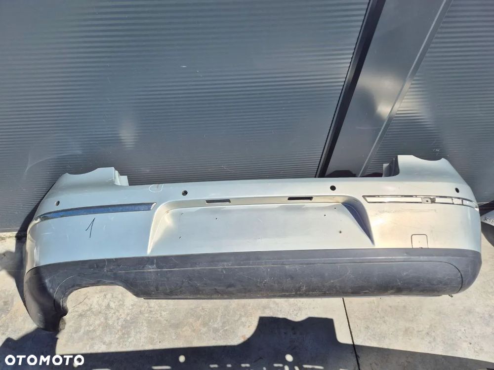 ORYGINALNY ZDERZAK  TYLNY  PASSAT B6 - 7