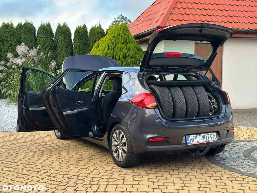 Kia Ceed Cee'd 1.6 GDI XL - 31