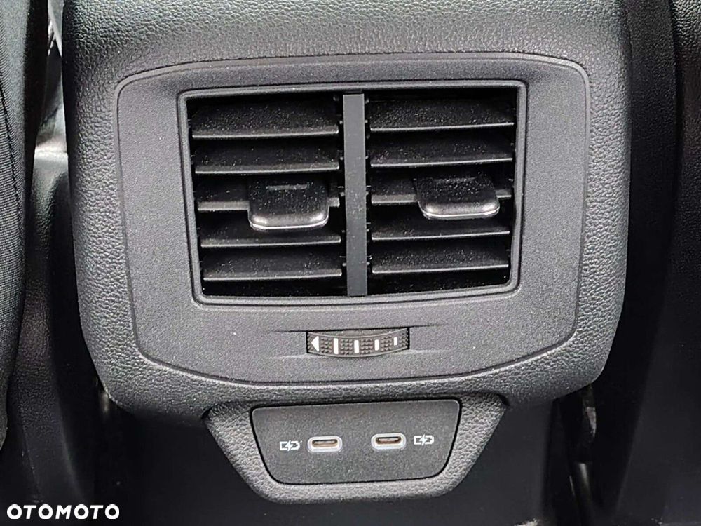 Volkswagen T-Roc 1.5 TSI Life DSG - 27