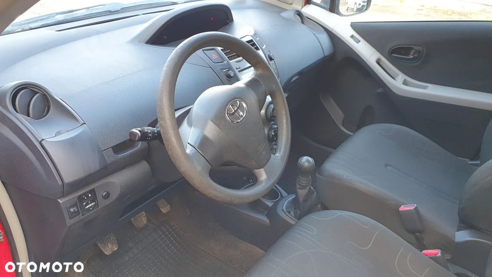 Toyota Yaris 1.0 Terra - 20