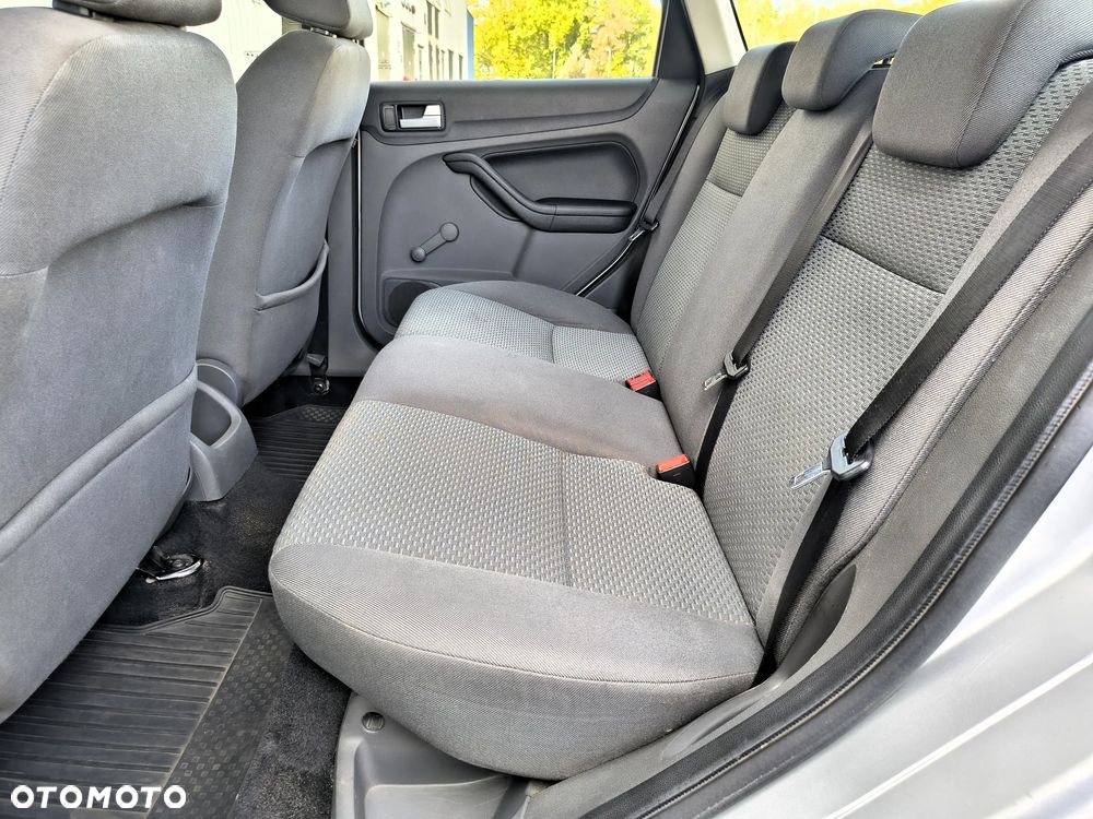 Ford Focus 1.8 TDCi Trend - 21