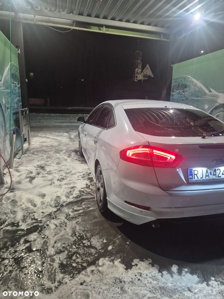 Ford Mondeo - 12