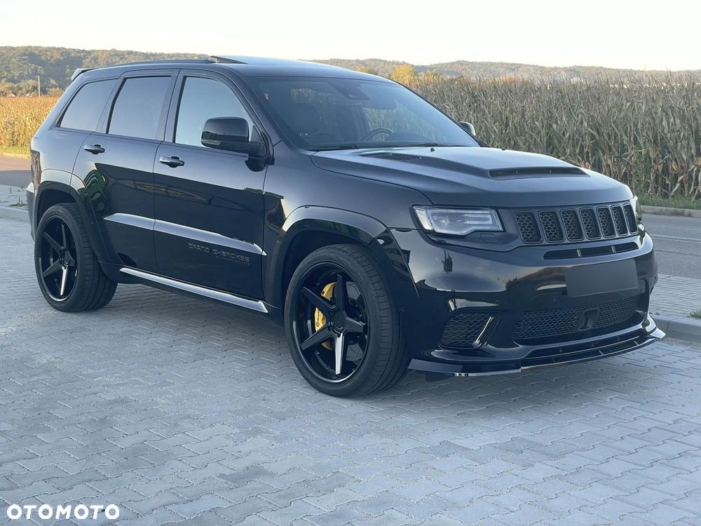 Jeep Grand Cherokee - 25