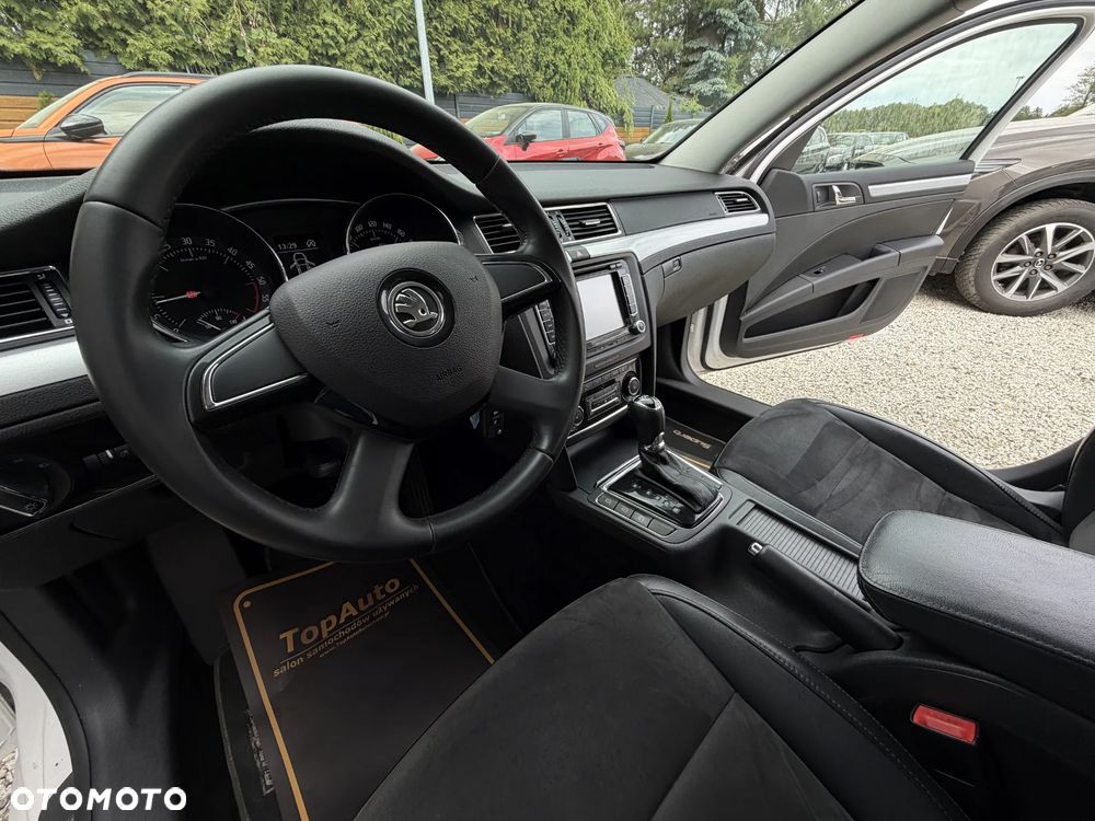 Skoda Superb 2.0 TDI Ambition DSG - 20