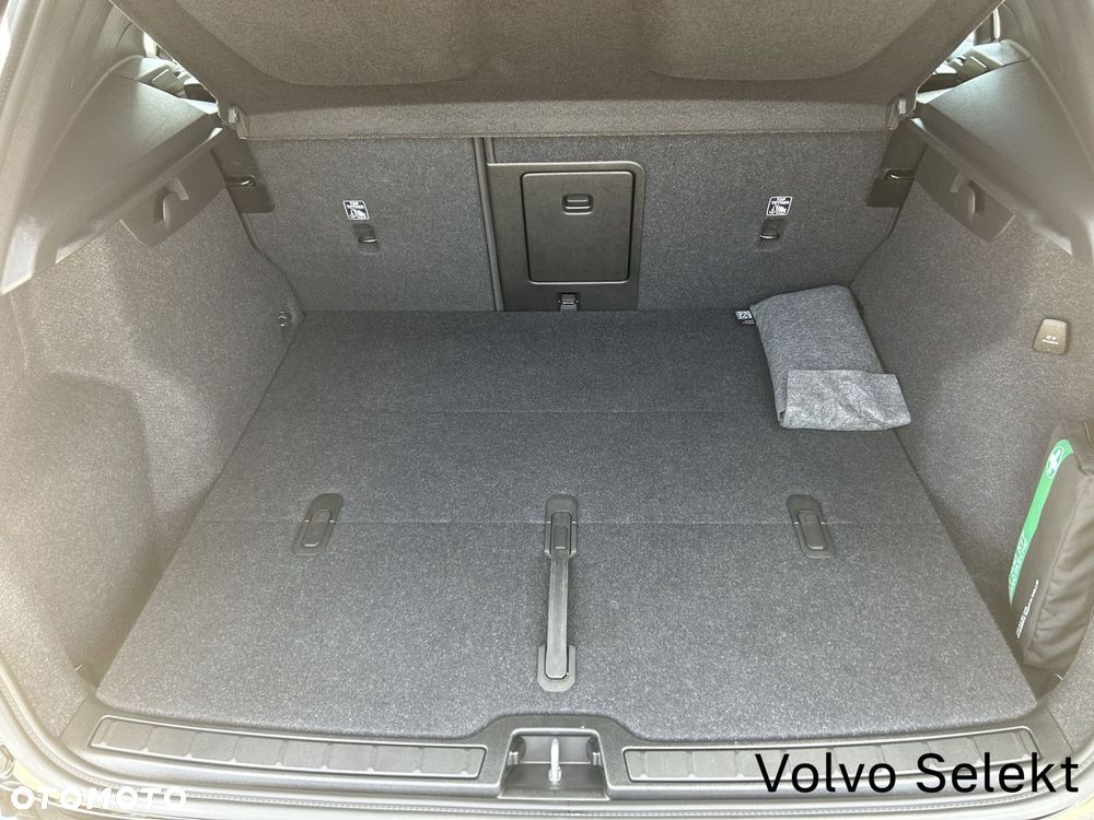 Volvo XC 40 - 22