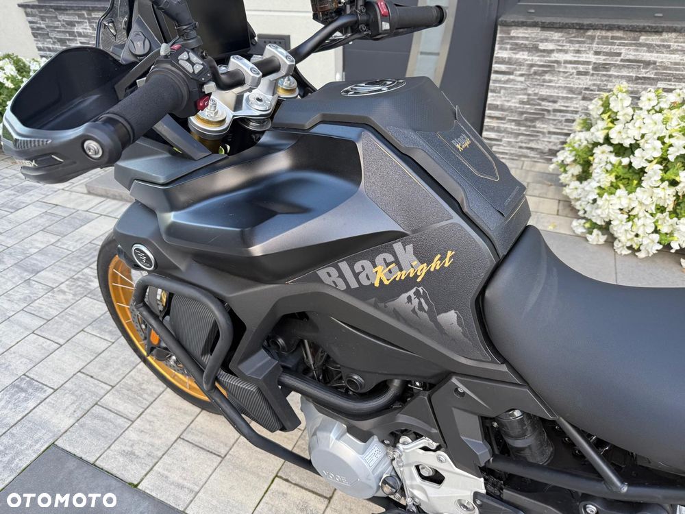VOGE 900DSX - 6