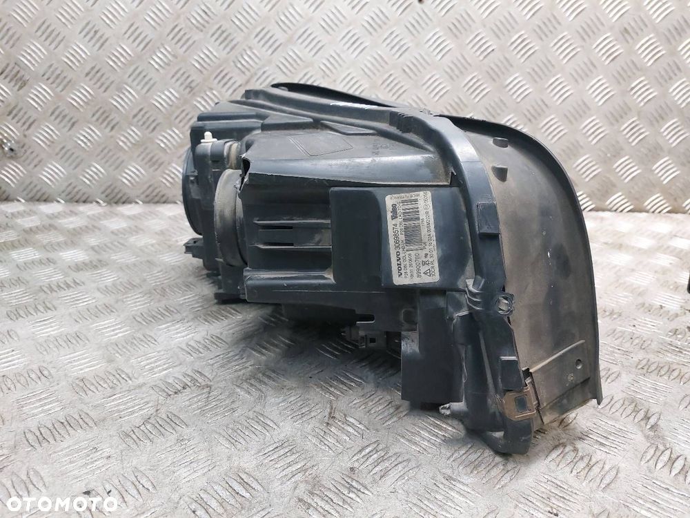 LAMPA LEWY PRZÓD VOLVO XC90 I USZKODZONA 30698574 SOCZEWKA - 5