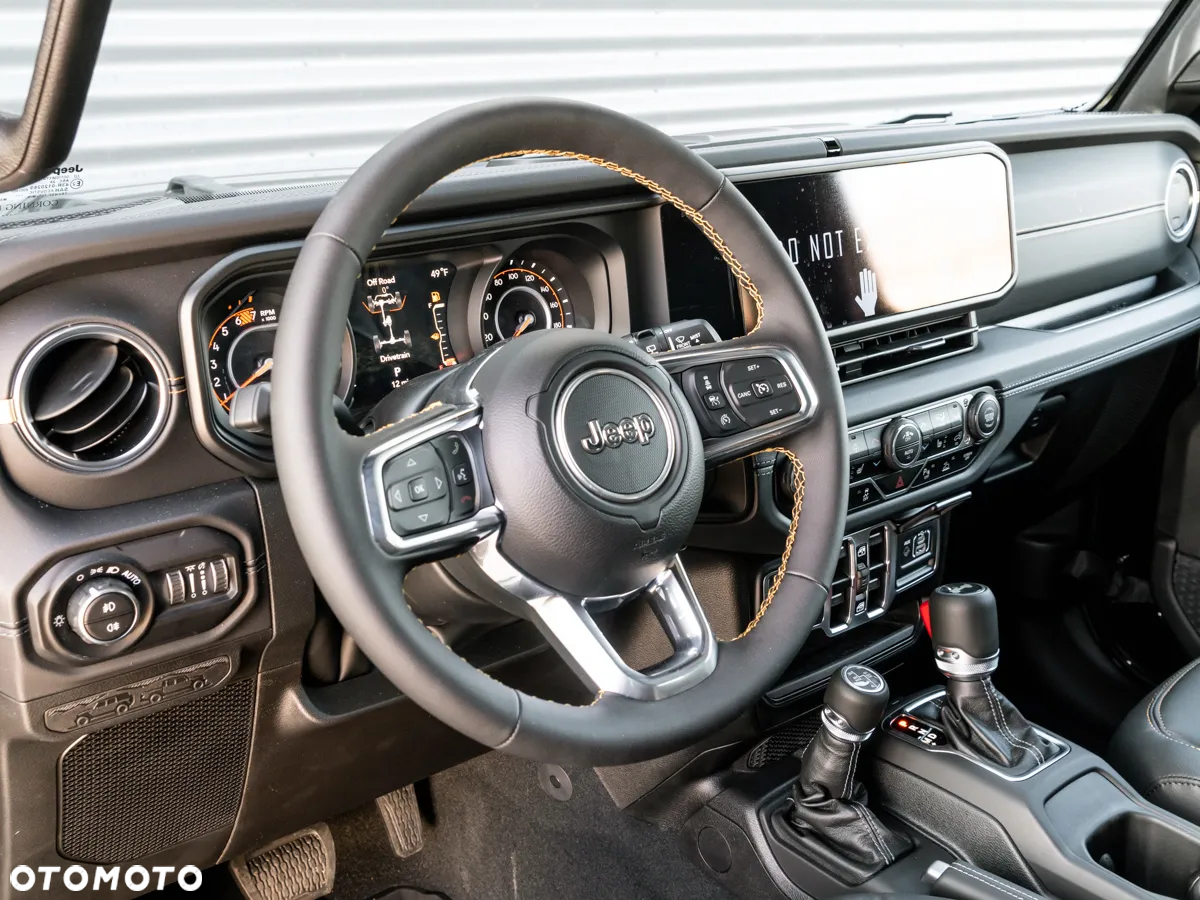 Jeep Wrangler Unlimited GME 2.0 Turbo Sahara - 27