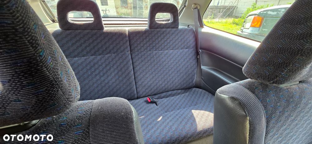 Honda Civic 1.4i S - 5