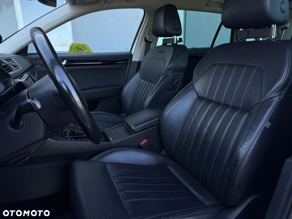 Skoda Superb 2.0 TDI L&K DSG - 17